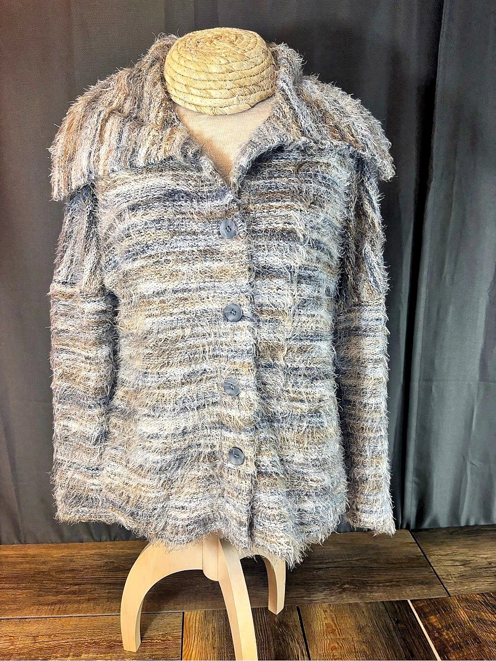 Ethyl Clothing Textured button front mock neck Cardigan in Gray/Brown  size Med